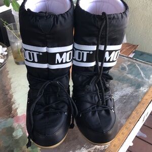 Black Snow moonBoots